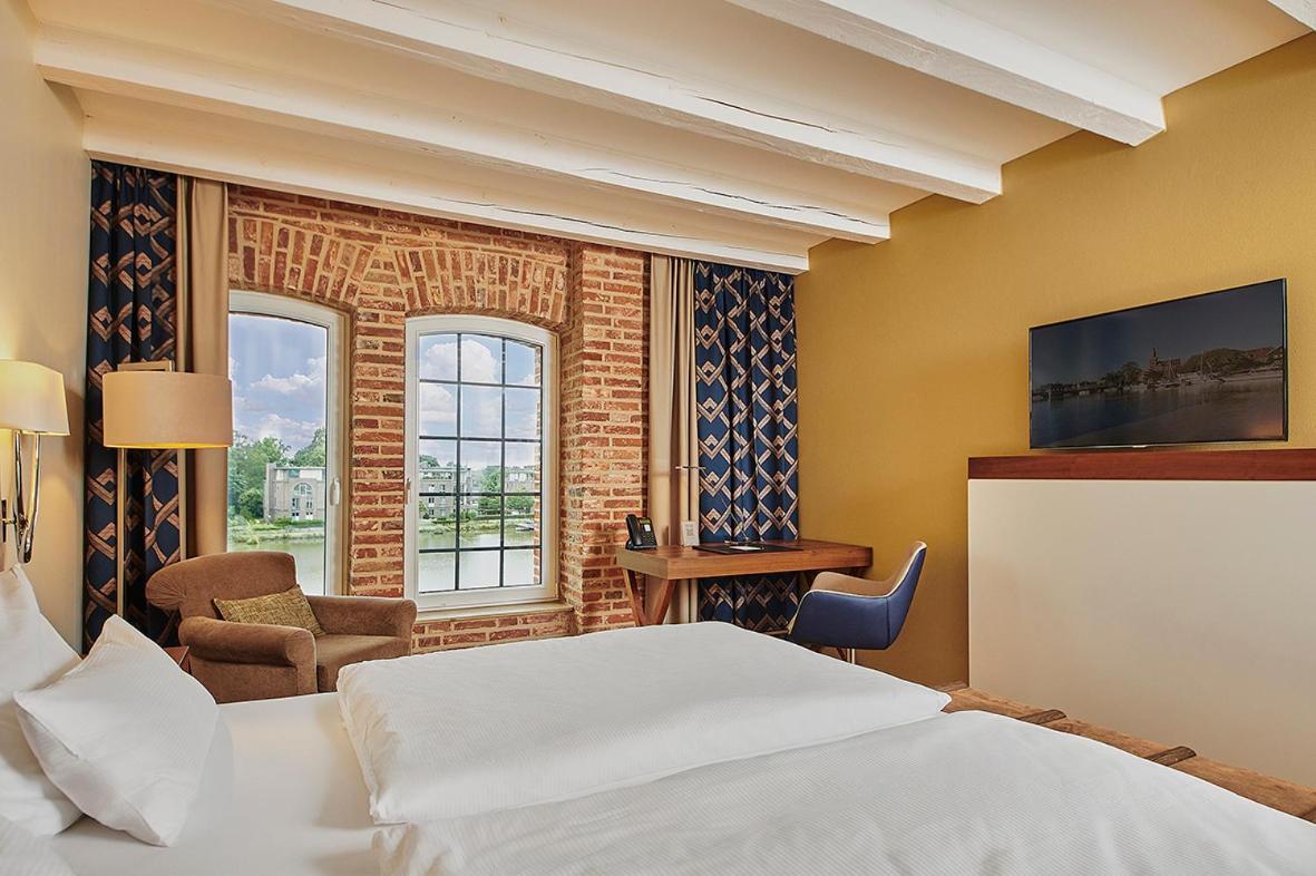 Hotel Hafenspeicher Λέερ Εξωτερικό φωτογραφία