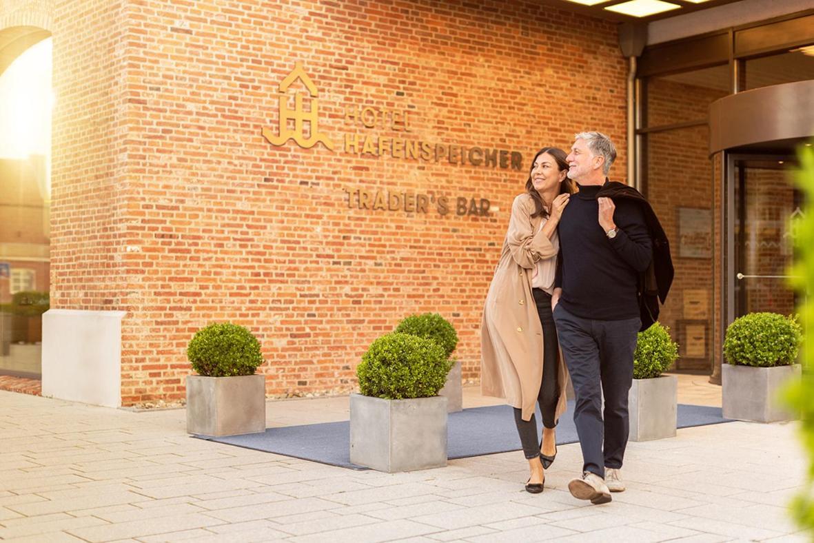 Hotel Hafenspeicher Λέερ Εξωτερικό φωτογραφία