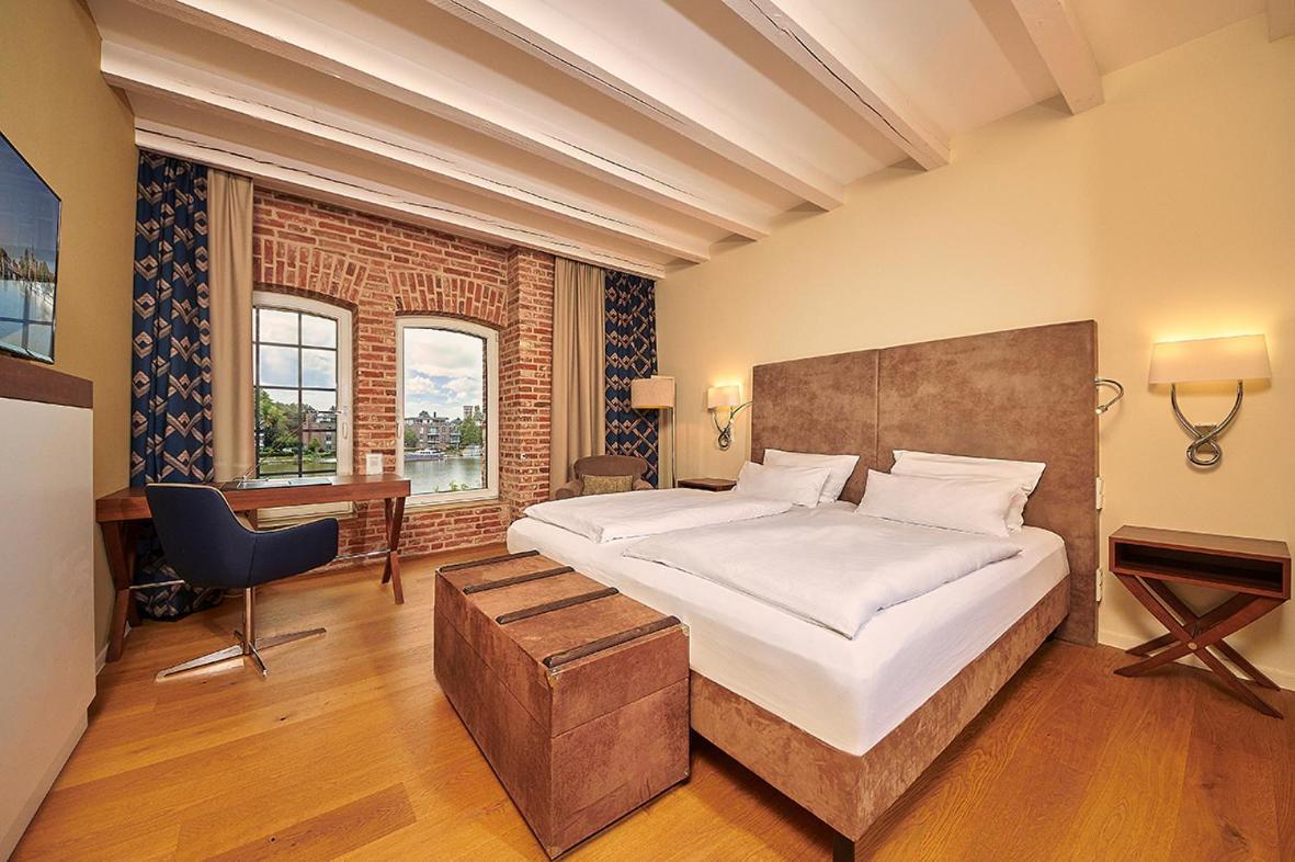 Hotel Hafenspeicher Λέερ Εξωτερικό φωτογραφία